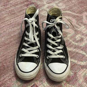 Black high top converse